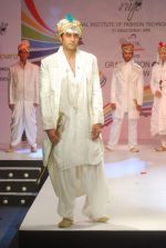at NIFT Graduation fashion show in Lalit Hotel on 20th May 2012 (76).JPG